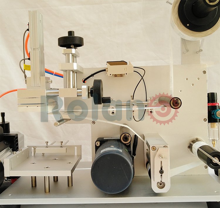 flat labeling machine Rolan ⚙