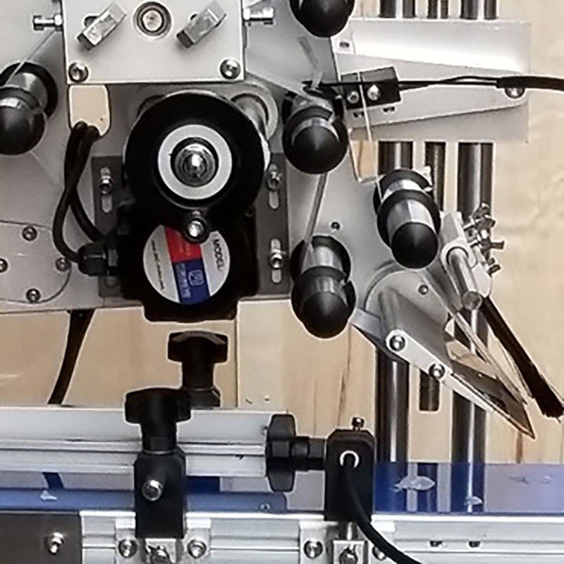 desktop flat labeling machine Rolan ⚙